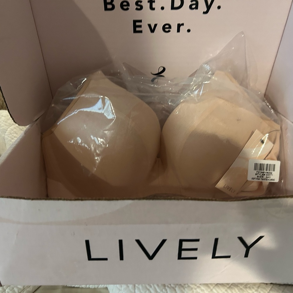 Brand new 34C bra